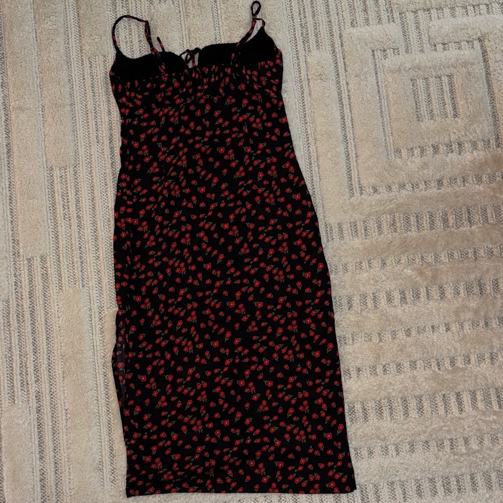 Princess Polly Black and Red Floral Midi Dress - Picture 3 of 3